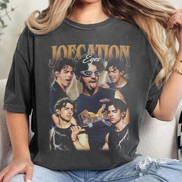 Gildan Tops - New Jonas Tour 2025 TShirt Living The Dream Vintage Concert Shirt Gift